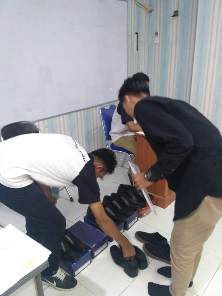 Praktik Terbang Luar Negeri Sekolah Pramugari