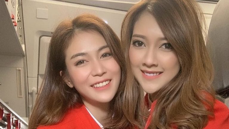 Cantiknya Pramugari Air Asia Ini Bikin Baper